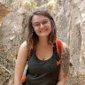 Meet your Posher, Elise